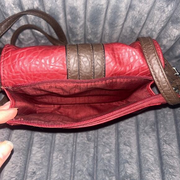 Red and Brown Rosetta Leather Crossbody Bag - Picture 11 of 12